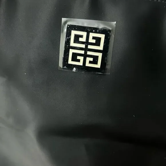 Givenchy Black and White Tote Bag - Picture 5 of 12